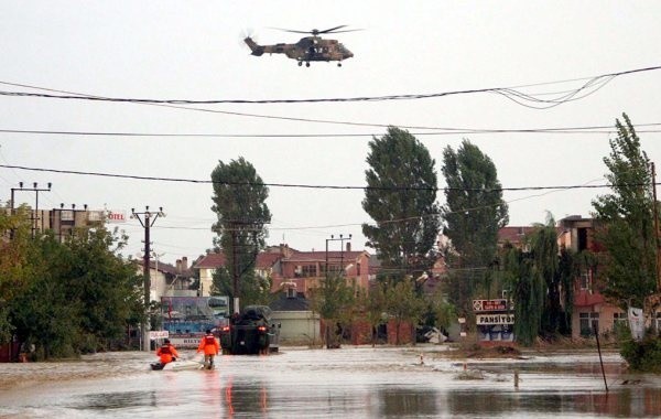 В Турции жертвами наводнений стали 27 человек